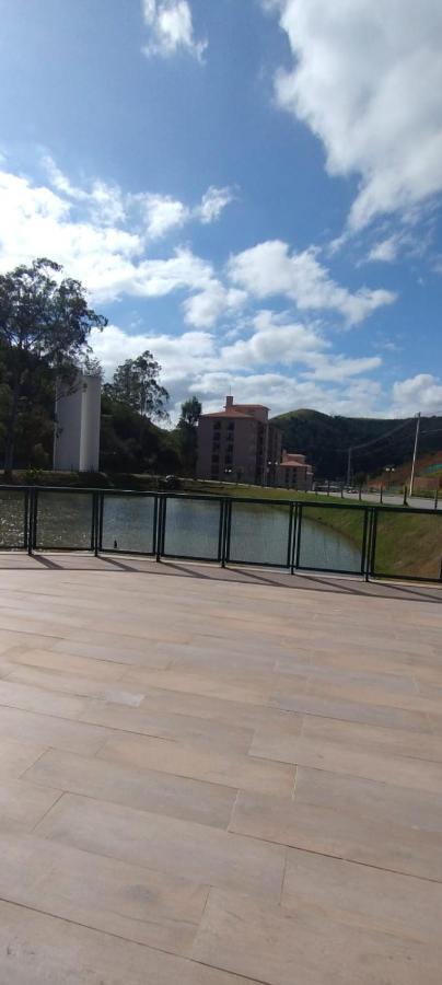 Apto Cenario De Montanha